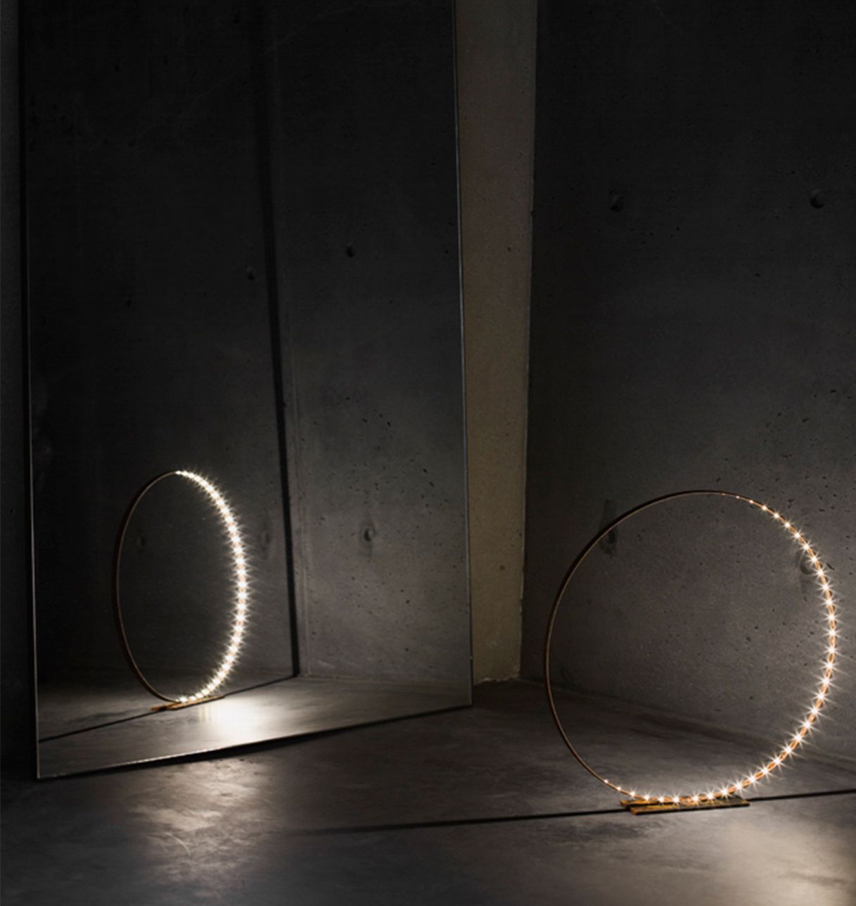 Raw Metal Led Lamp - The Ring