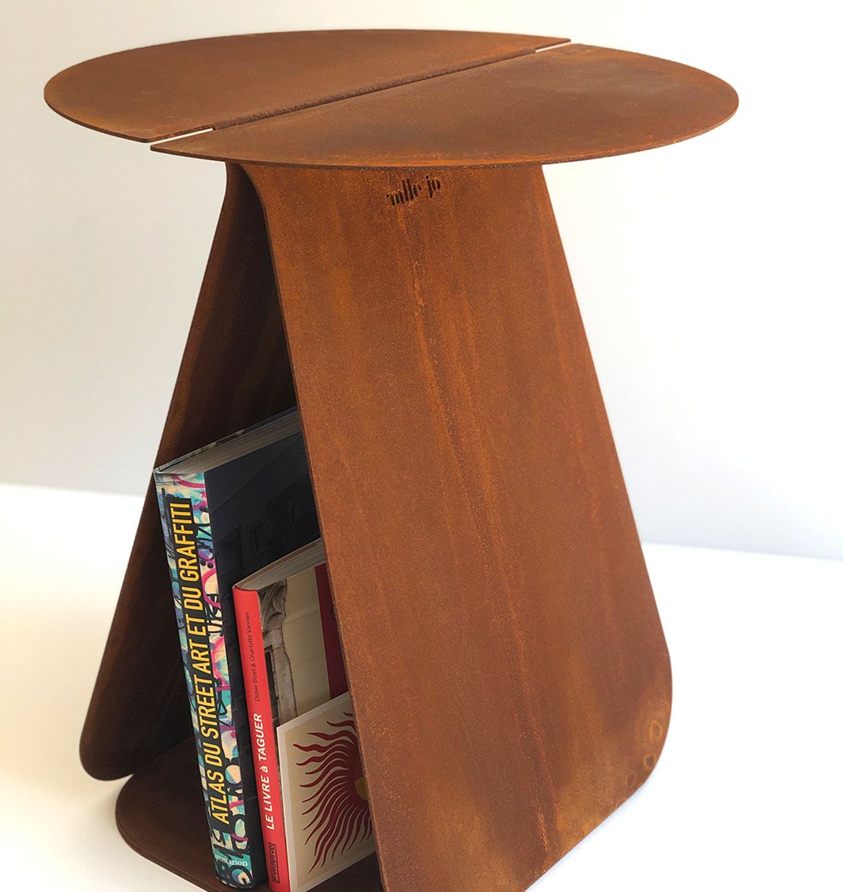 Couple de Tables d'Appoint Rondes - Fusion