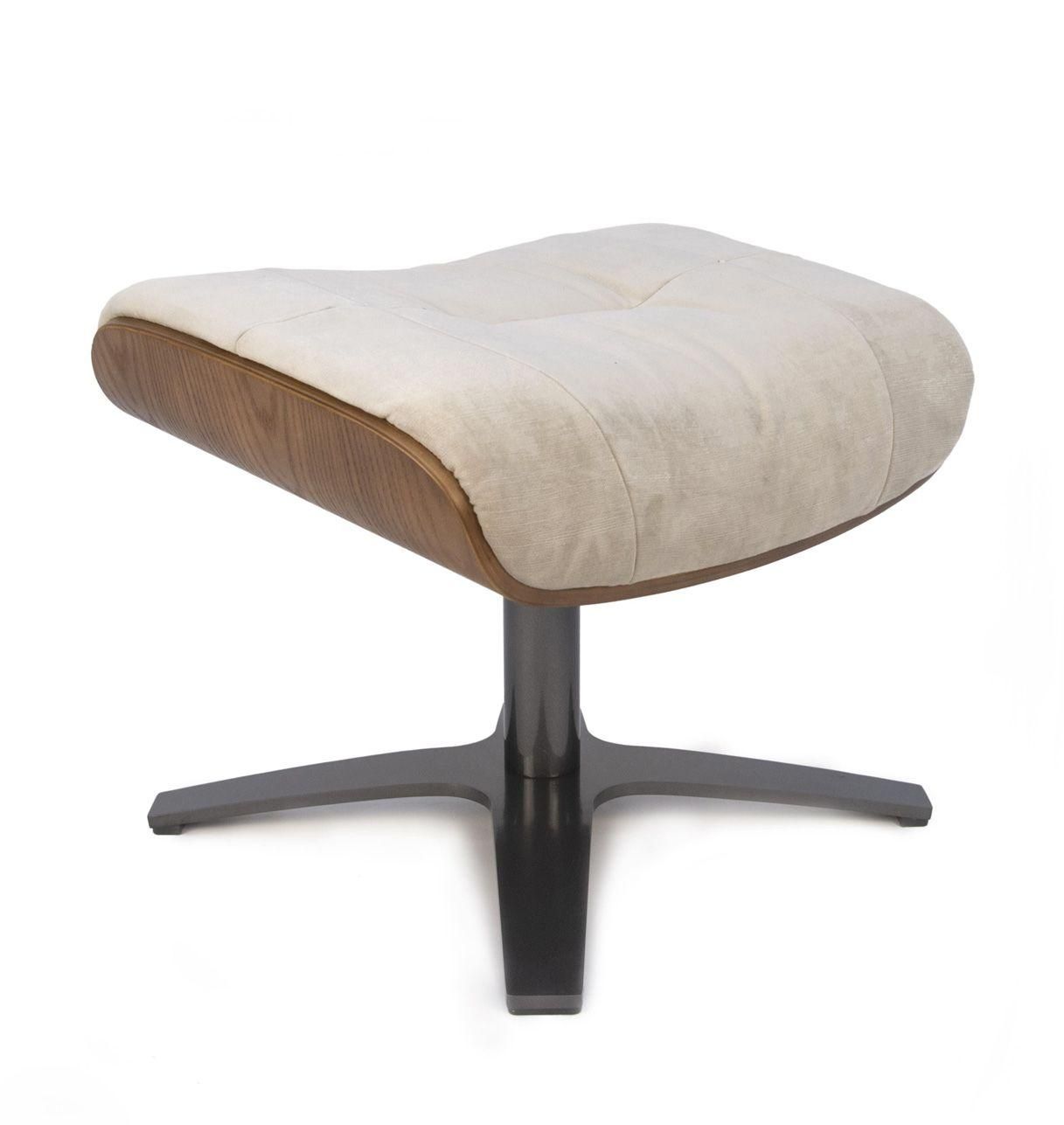 Velvet and Natural Oak Pouf - Véga